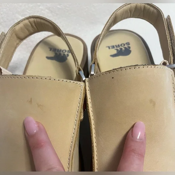 Free People Sorel Roam'N Rubber Clogs
Size 9.5 - Picture 6 of 13